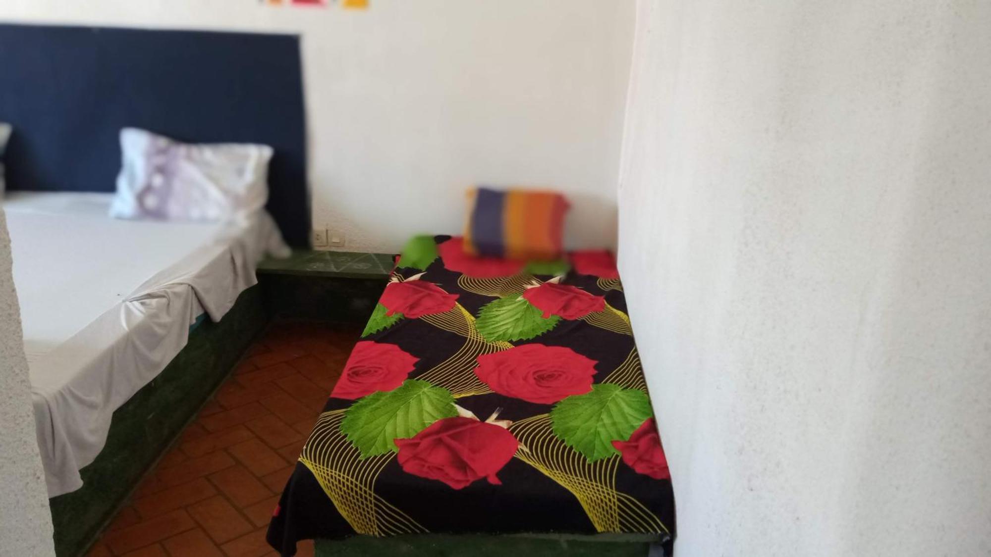 Chez Paolo Hotel Тубаб Диалау Екстериор снимка